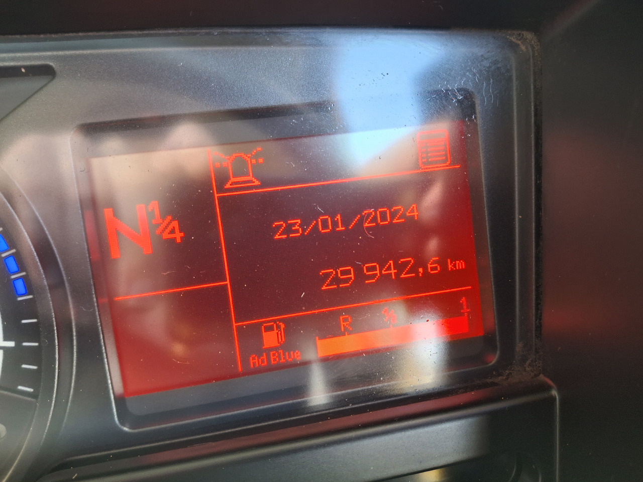 Penyapu jalan RENAULT C280 Kehrmaschine Zamiatarka SEMAT Zoeller FAUN Karcher L/R 2 Motoren 2018r 740 Mth Euro 6: gambar 40 Penyapu jalan RENAULT C280 Kehrmaschine Zamiatarka SEMAT Zoeller FAUN Karcher L/R 2 Motoren 2018r 740 Mth Euro 6: gambar 40