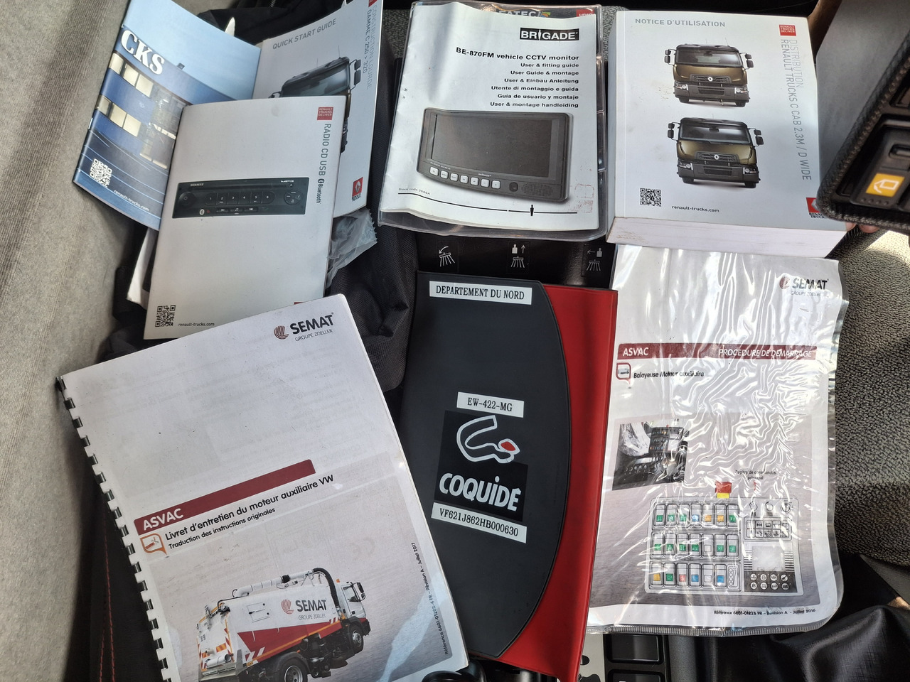 Penyapu jalan RENAULT C280 Kehrmaschine Zamiatarka SEMAT Zoeller FAUN Karcher L/R 2 Motoren 2018r 740 Mth Euro 6: gambar 46 Penyapu jalan RENAULT C280 Kehrmaschine Zamiatarka SEMAT Zoeller FAUN Karcher L/R 2 Motoren 2018r 740 Mth Euro 6: gambar 46