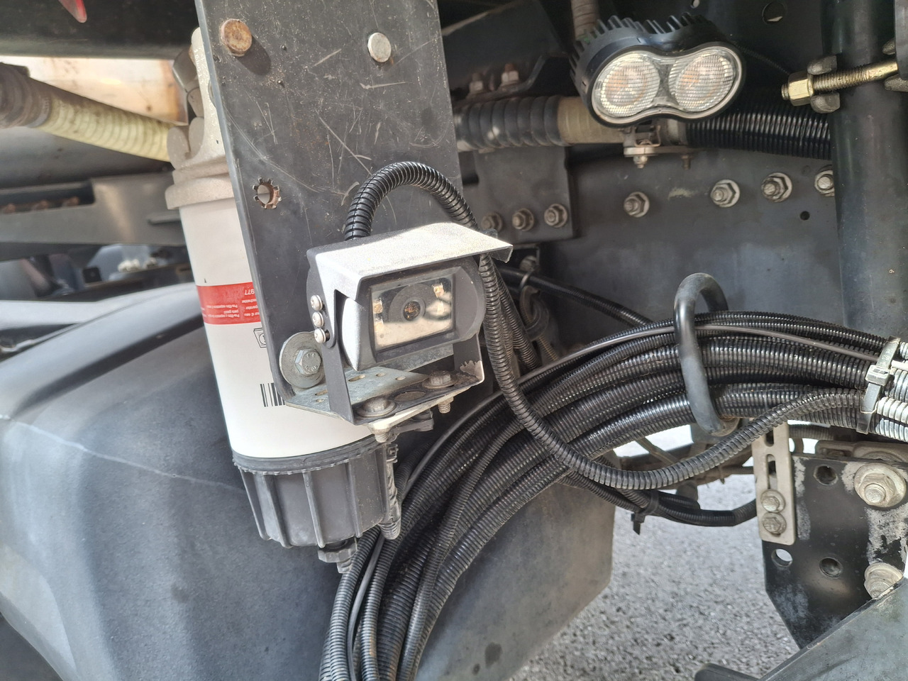 Penyapu jalan RENAULT C280 Kehrmaschine Zamiatarka SEMAT Zoeller FAUN Karcher L/R 2 Motoren 2018r 740 Mth Euro 6: gambar 14 Penyapu jalan RENAULT C280 Kehrmaschine Zamiatarka SEMAT Zoeller FAUN Karcher L/R 2 Motoren 2018r 740 Mth Euro 6: gambar 14