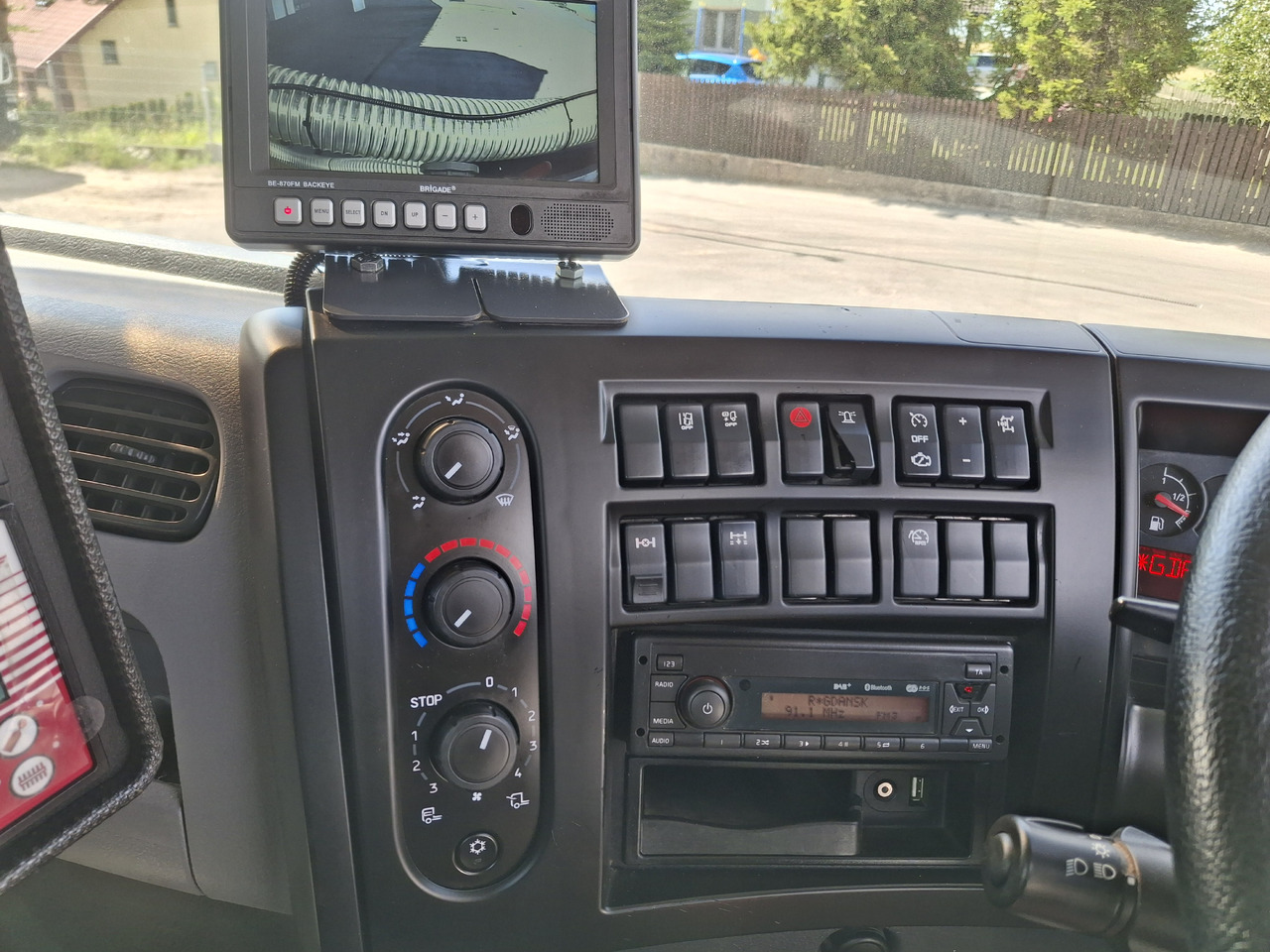 Penyapu jalan RENAULT C280 Kehrmaschine Zamiatarka SEMAT Zoeller FAUN Karcher L/R 2 Motoren 2018r 740 Mth Euro 6: gambar 37 Penyapu jalan RENAULT C280 Kehrmaschine Zamiatarka SEMAT Zoeller FAUN Karcher L/R 2 Motoren 2018r 740 Mth Euro 6: gambar 37