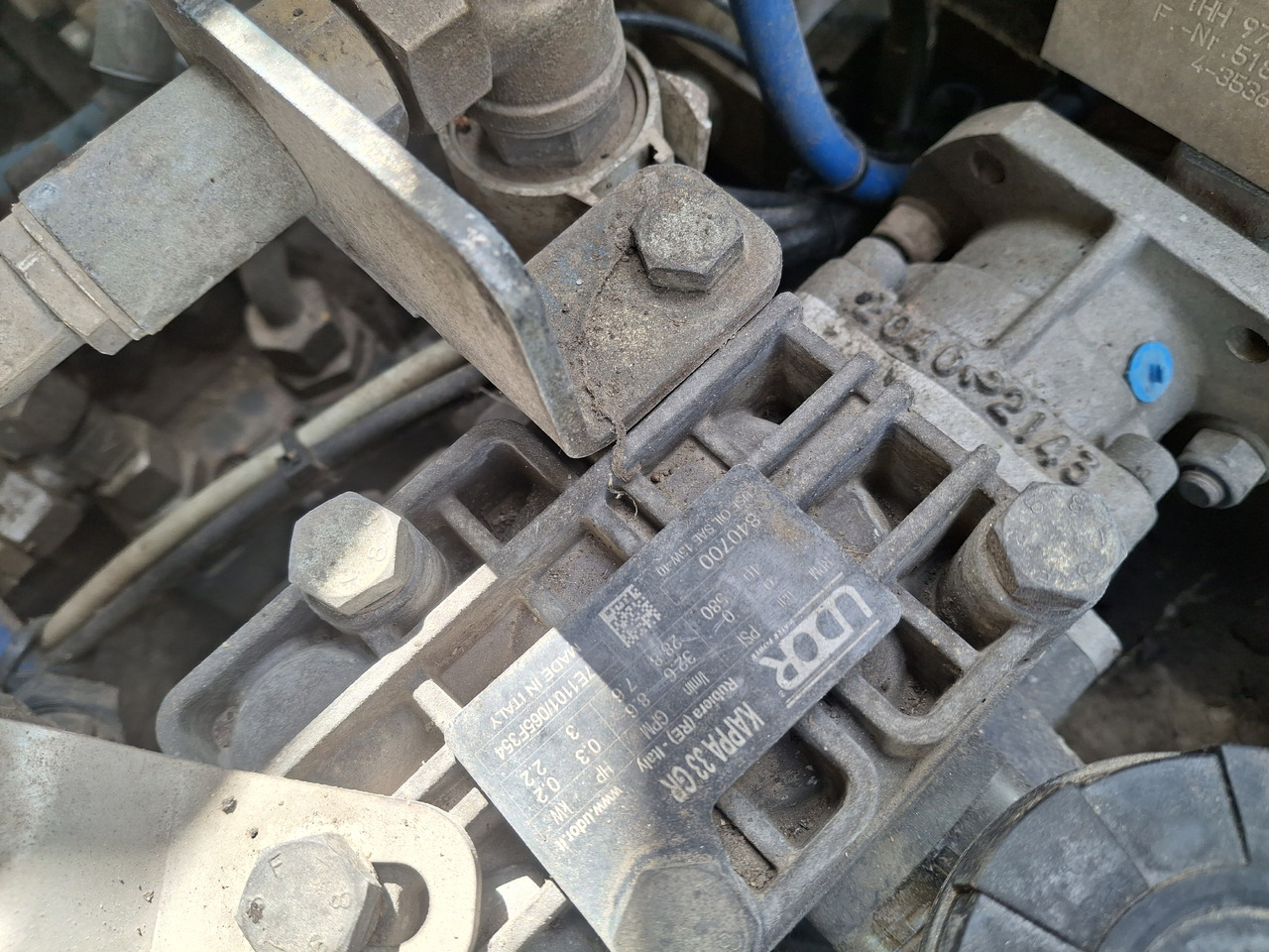 Penyapu jalan RENAULT C280 Kehrmaschine Zamiatarka SEMAT Zoeller FAUN Karcher L/R 2 Motoren 2018r 740 Mth Euro 6: gambar 24 Penyapu jalan RENAULT C280 Kehrmaschine Zamiatarka SEMAT Zoeller FAUN Karcher L/R 2 Motoren 2018r 740 Mth Euro 6: gambar 24