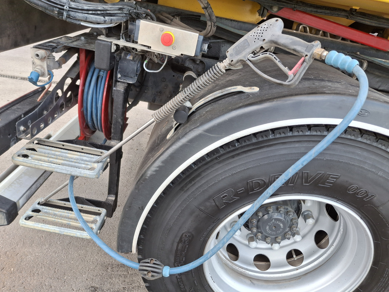 Penyapu jalan RENAULT C280 Kehrmaschine Zamiatarka SEMAT Zoeller FAUN Karcher L/R 2 Motoren 2018r 740 Mth Euro 6: gambar 17 Penyapu jalan RENAULT C280 Kehrmaschine Zamiatarka SEMAT Zoeller FAUN Karcher L/R 2 Motoren 2018r 740 Mth Euro 6: gambar 17