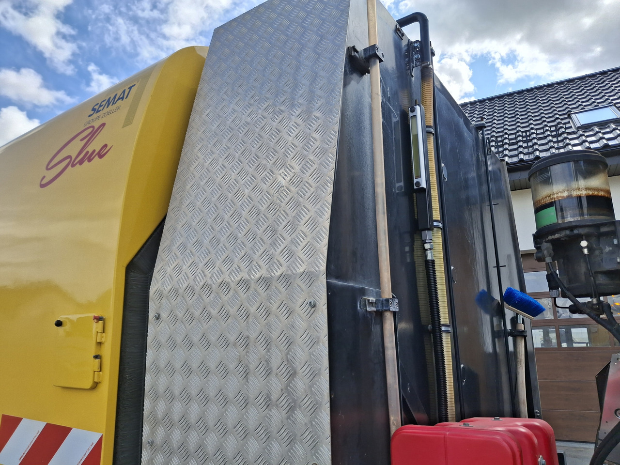 Penyapu jalan RENAULT C280 Kehrmaschine Zamiatarka SEMAT Zoeller FAUN Karcher L/R 2 Motoren 2018r 740 Mth Euro 6: gambar 20 Penyapu jalan RENAULT C280 Kehrmaschine Zamiatarka SEMAT Zoeller FAUN Karcher L/R 2 Motoren 2018r 740 Mth Euro 6: gambar 20