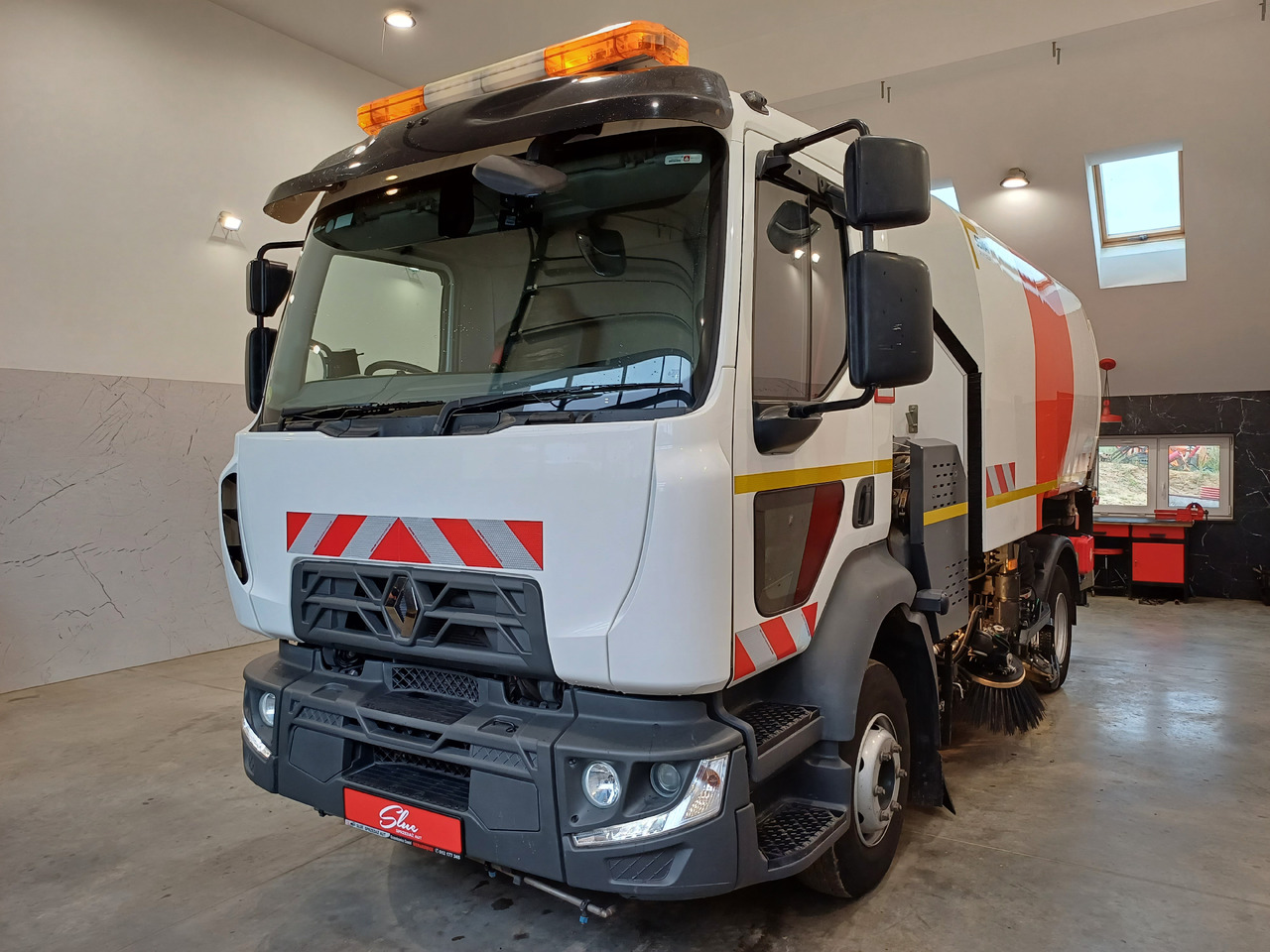 RENAULT D12 Zamiatarka Kehrmaschine 2 Motoren SEMAT Zoeller Szczotki L/R Euro 6 PM10 2017r - Penyapu jalan: gambar 2 RENAULT D12 Zamiatarka Kehrmaschine 2 Motoren SEMAT Zoeller Szczotki L/R Euro 6 PM10 2017r - Penyapu jalan: gambar 2