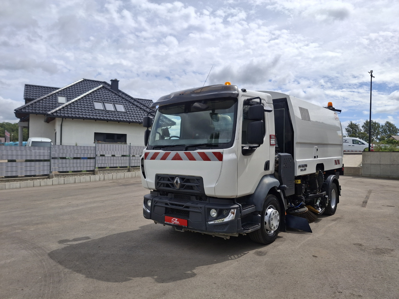 RENAULT D16 Zamiatarka Kehrmaschine FAUN Euro 6 PM10 Szczotki L/R Karcher Rura Do Liści 2 Motoren - Penyapu jalan: gambar 2 RENAULT D16 Zamiatarka Kehrmaschine FAUN Euro 6 PM10 Szczotki L/R Karcher Rura Do Liści 2 Motoren - Penyapu jalan: gambar 2