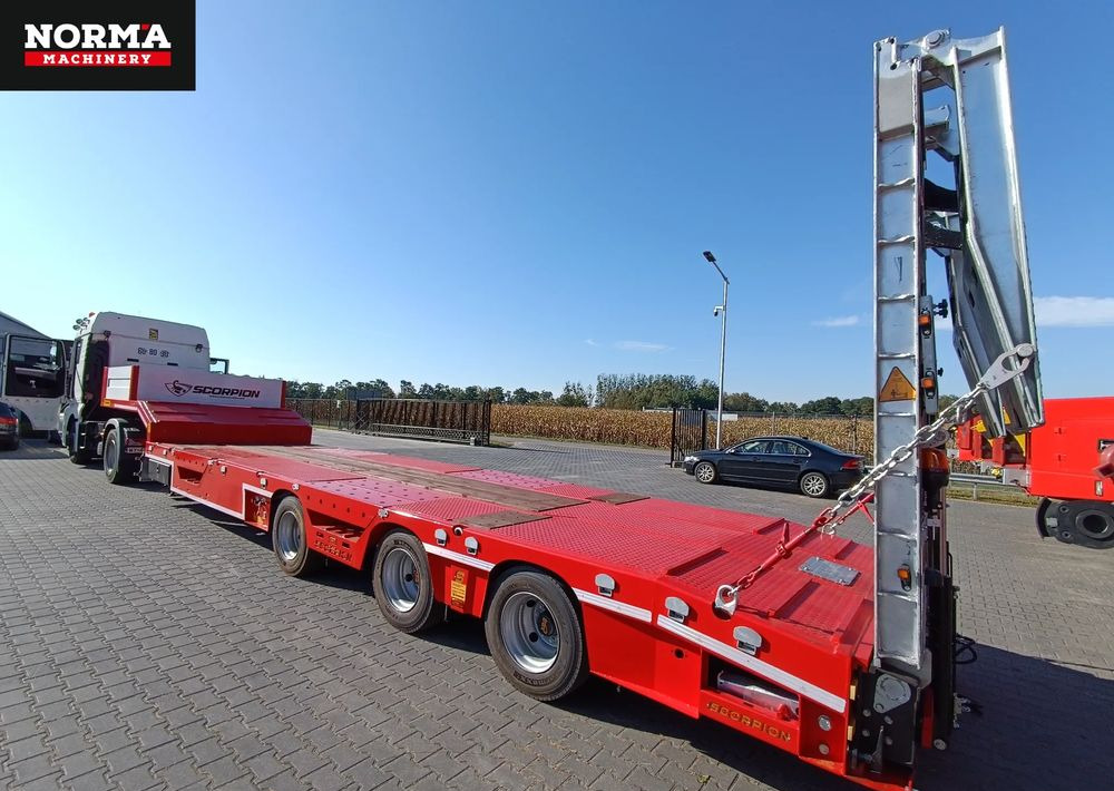 Scorpion 3 osie SAF, zagłębienia - Semi-trailer low bed: gambar 1 Scorpion 3 osie SAF, zagłębienia - Semi-trailer low bed: gambar 1
