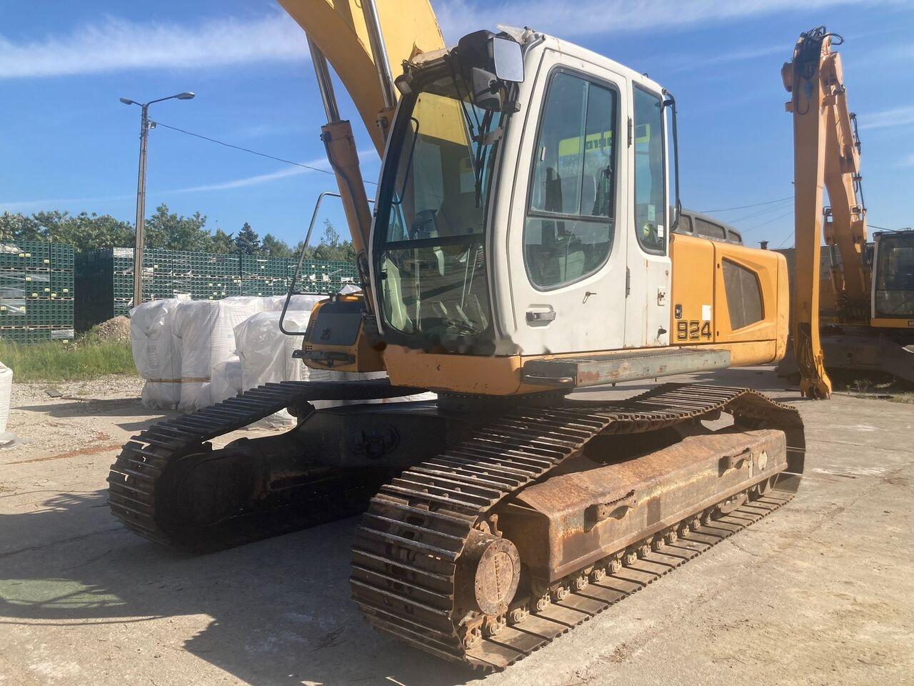 Liebherr R 924 C Long Reach Multiuser Rototilt - Ekskavator perayap: gambar 4 Liebherr R 924 C Long Reach Multiuser Rototilt - Ekskavator perayap: gambar 4