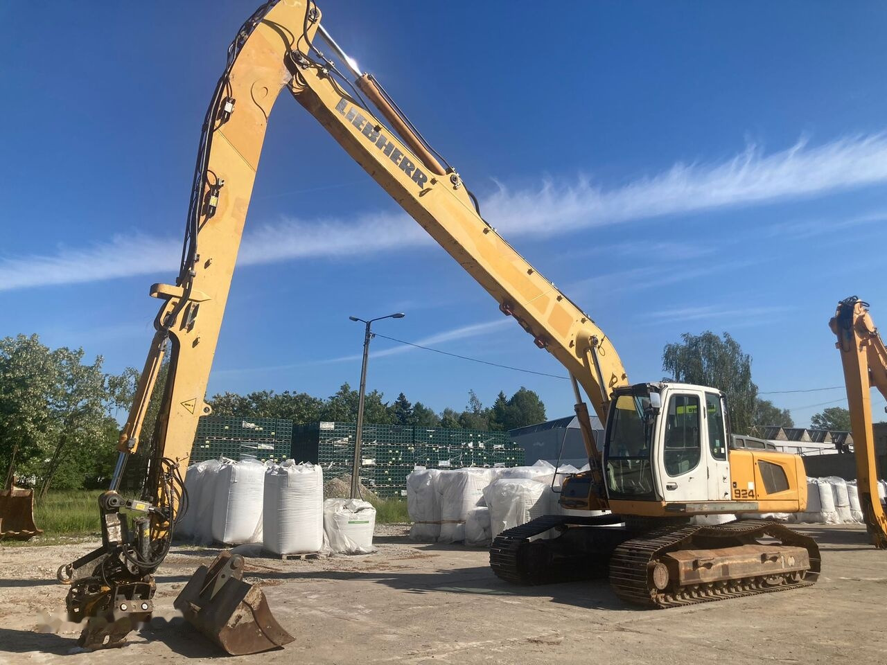Liebherr R 924 C Long Reach Multiuser Rototilt - Ekskavator perayap: gambar 3 Liebherr R 924 C Long Reach Multiuser Rototilt - Ekskavator perayap: gambar 3