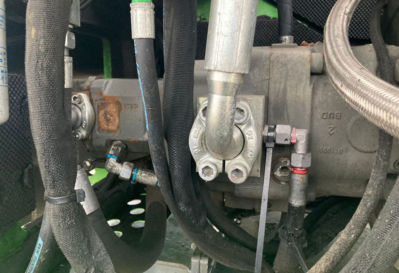 Mesin pengisi Sennebogen 818 M: gambar 15