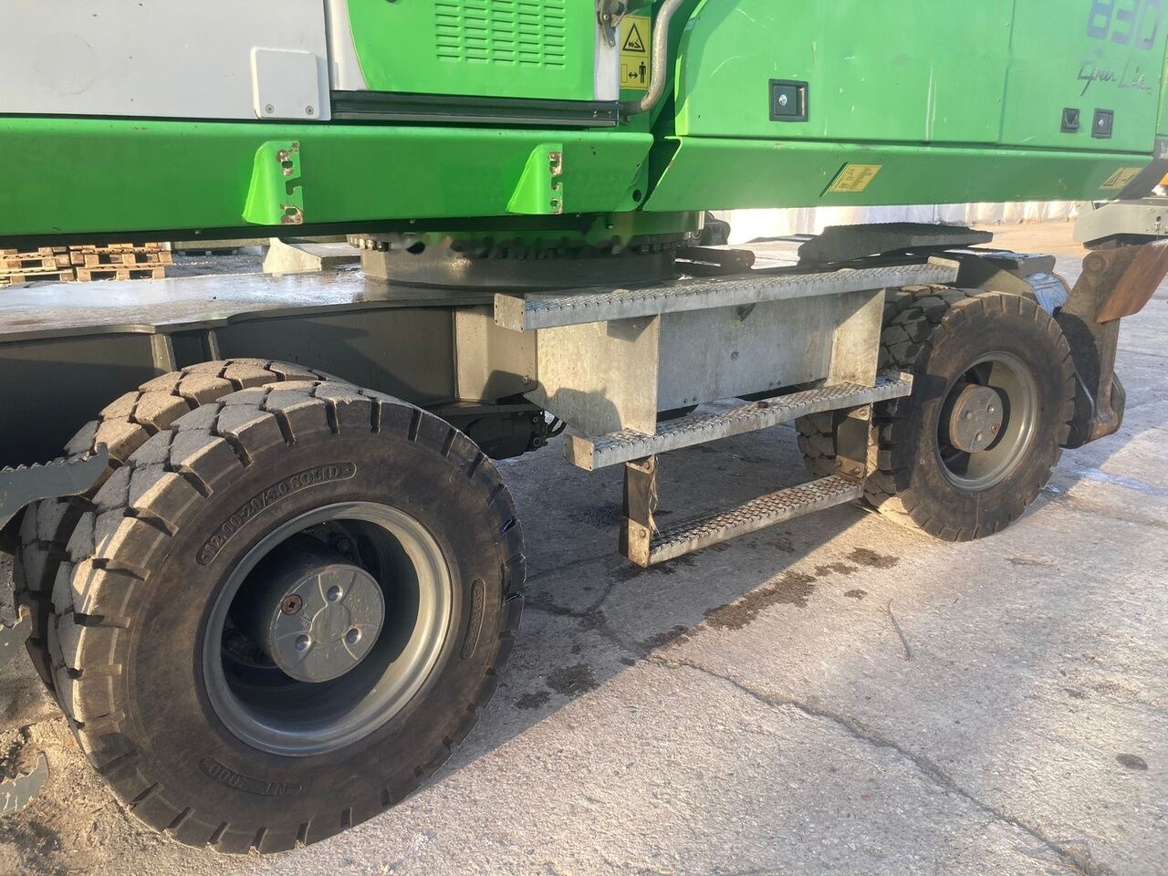 Mesin pengisi Sennebogen 830 M: gambar 24