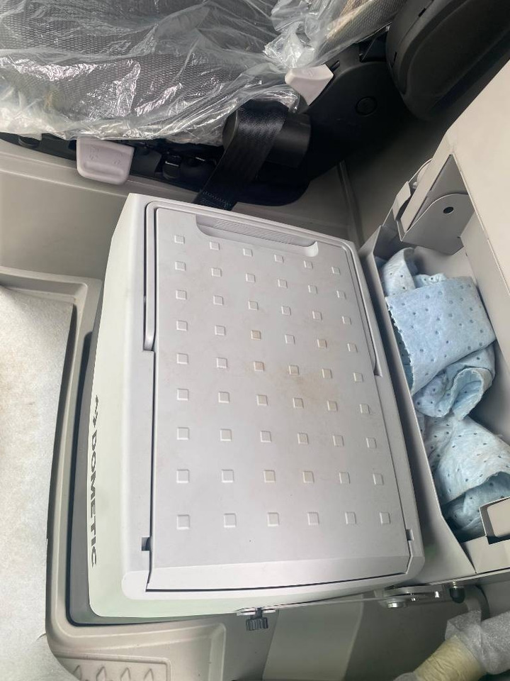 Pemanen gabungan Deutz-fahr Deutz-Fahr 6305 TS: gambar 15 Pemanen gabungan Deutz-fahr Deutz-Fahr 6305 TS: gambar 15