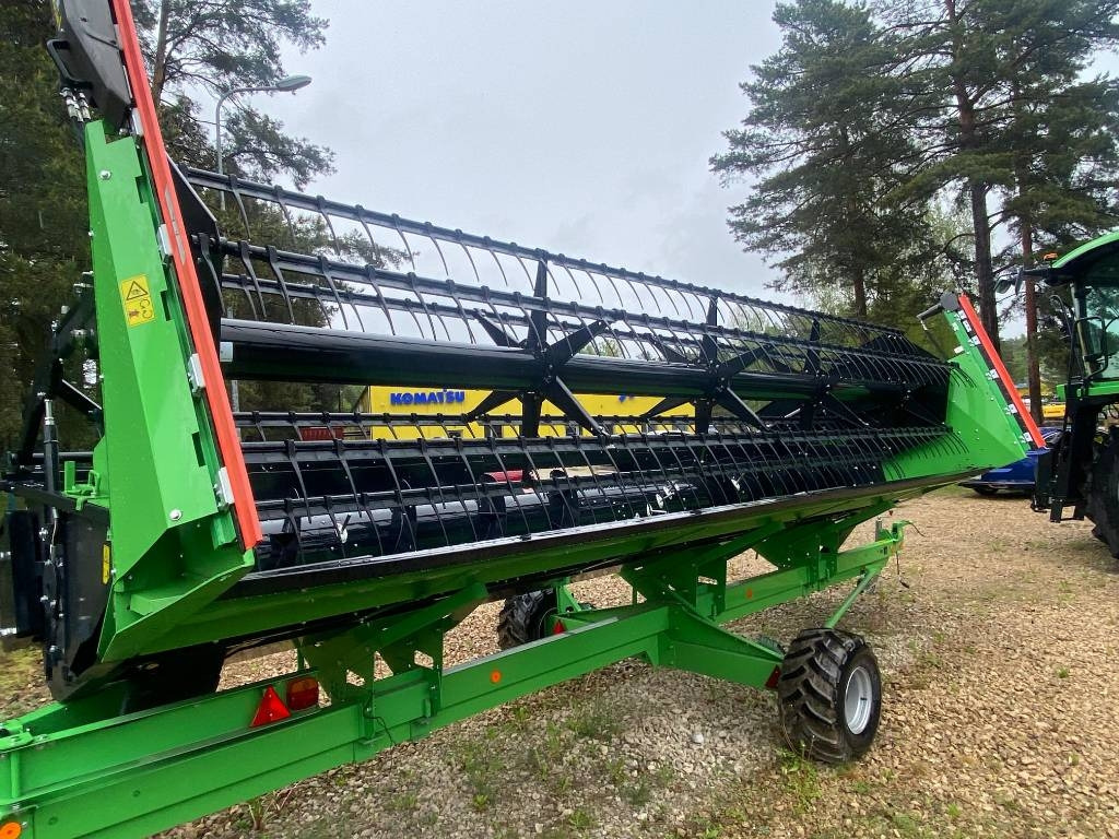 Pemanen gabungan Deutz-fahr Deutz-Fahr 6305 TS: gambar 8 Pemanen gabungan Deutz-fahr Deutz-Fahr 6305 TS: gambar 8