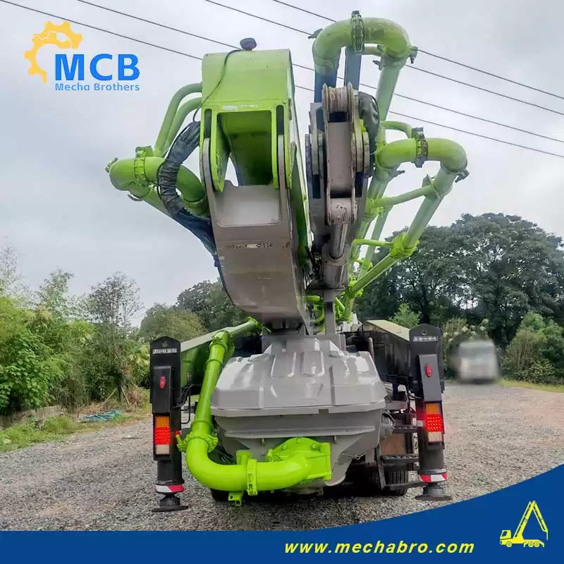 ZOOMLION ZLJ5440THBBE - Truk pompa beton: gambar 4 ZOOMLION ZLJ5440THBBE - Truk pompa beton: gambar 4