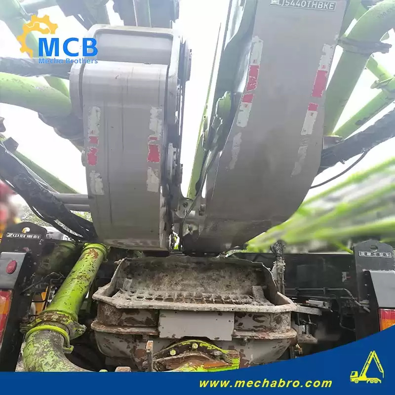 ZOOMLION ZLJ5440THBKF - Truk pompa beton: gambar 5 ZOOMLION ZLJ5440THBKF - Truk pompa beton: gambar 5