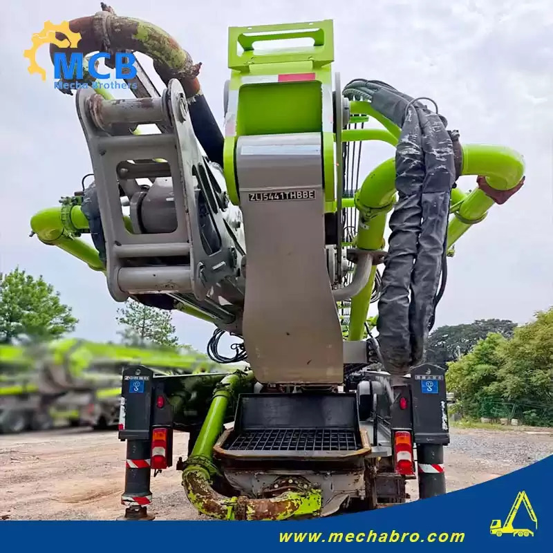 ZOOMLION ZLJ5441THBBE - Truk pompa beton: gambar 4 ZOOMLION ZLJ5441THBBE - Truk pompa beton: gambar 4