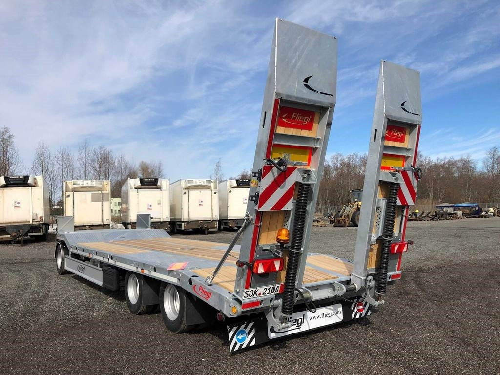 Fliegl DTS-S 300 - Trailer low bed: gambar 2 Fliegl DTS-S 300 - Trailer low bed: gambar 2