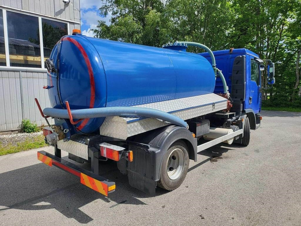 MAN TGL 8.180 4X2 VACUUM 4m³ - Truk vakum: gambar 4 MAN TGL 8.180 4X2 VACUUM 4m³ - Truk vakum: gambar 4