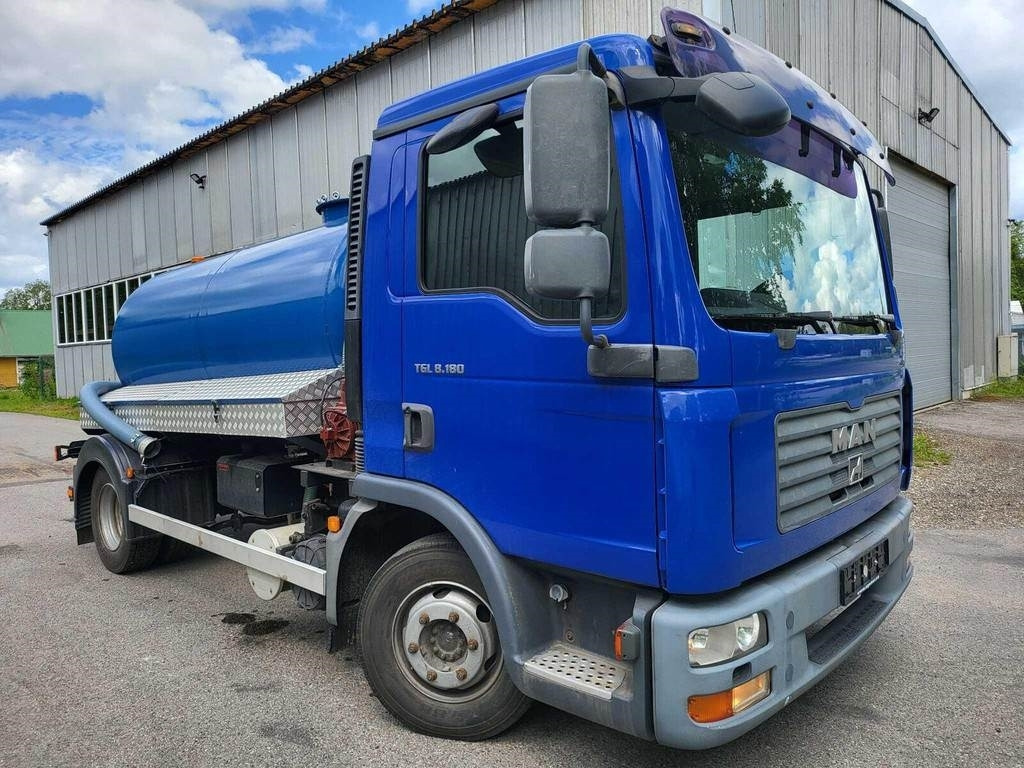 MAN TGL 8.180 4X2 VACUUM 4m³ - Truk vakum: gambar 5 MAN TGL 8.180 4X2 VACUUM 4m³ - Truk vakum: gambar 5