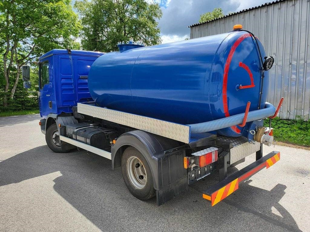 MAN TGL 8.180 4X2 VACUUM 4m³ - Truk vakum: gambar 3 MAN TGL 8.180 4X2 VACUUM 4m³ - Truk vakum: gambar 3