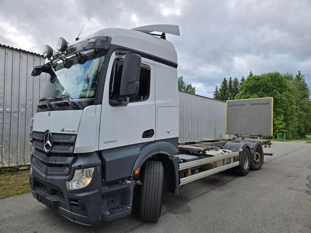 Mercedes-Benz ACTROS 2553 6X2 LAGAB - Pengangkut kontainer/ Container truck: gambar 1 Mercedes-Benz ACTROS 2553 6X2 LAGAB - Pengangkut kontainer/ Container truck: gambar 1