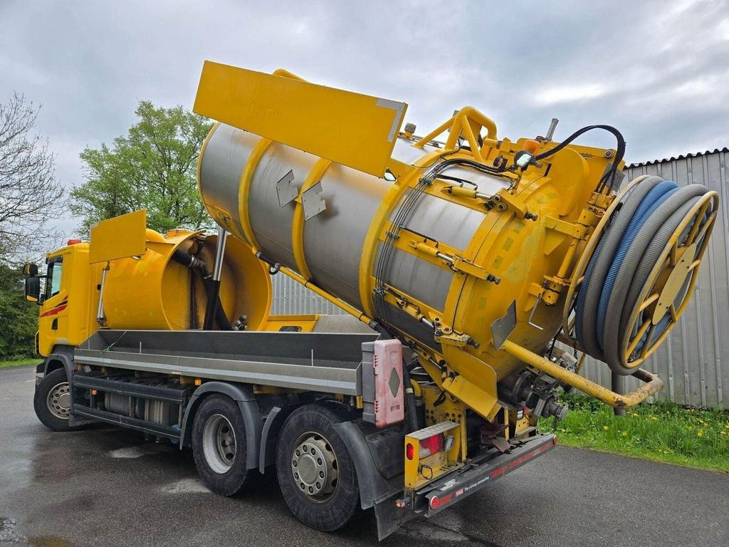 Scania R420 6X2 ADR AMPHITECH VORTEX 13m³ - Truk vakum: gambar 2 Scania R420 6X2 ADR AMPHITECH VORTEX 13m³ - Truk vakum: gambar 2