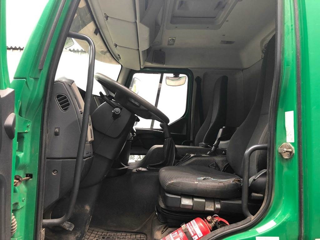 Volvo FE 280 6X2 - Truk sampah: gambar 1 Volvo FE 280 6X2 - Truk sampah: gambar 1