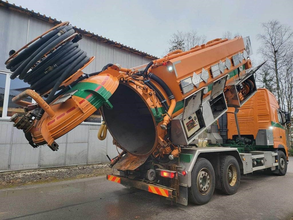 Volvo FH500 6X2 ADR KORP&SON - Truk vakum: gambar 4 Volvo FH500 6X2 ADR KORP&SON - Truk vakum: gambar 4