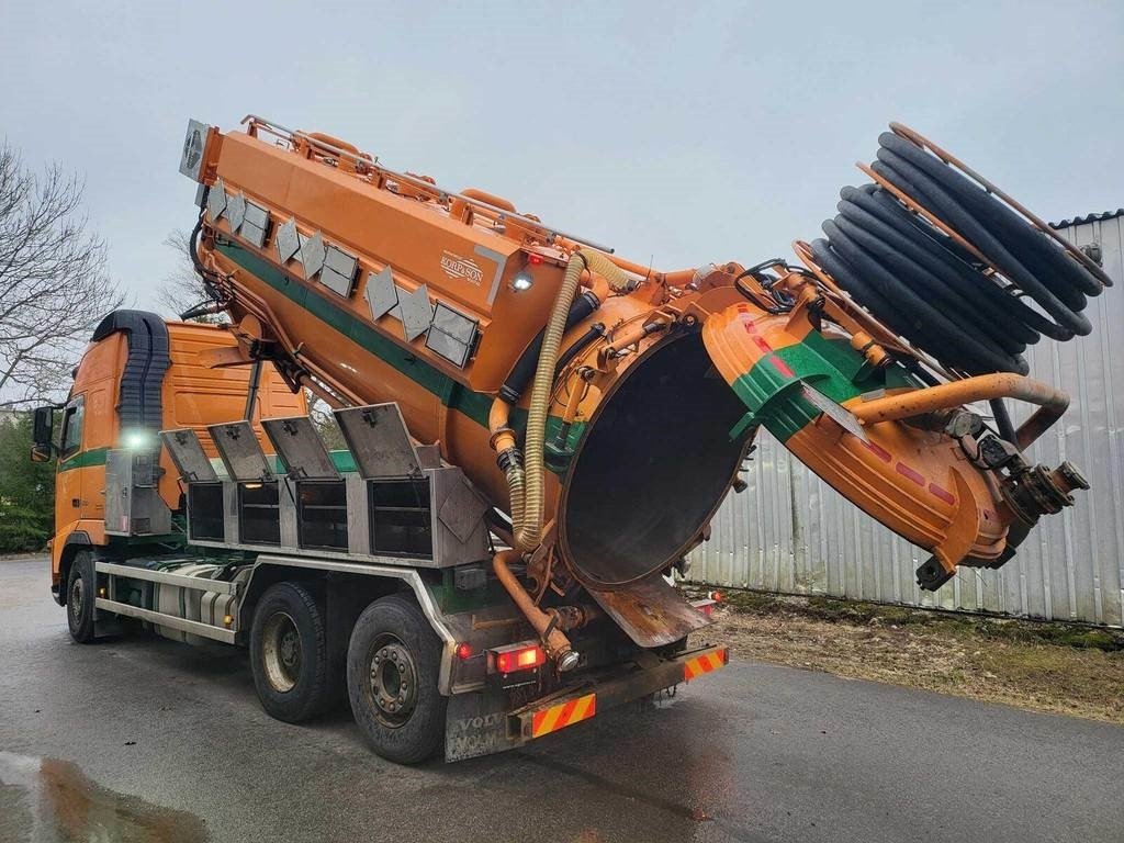 Volvo FH500 6X2 ADR KORP&SON - Truk vakum: gambar 2 Volvo FH500 6X2 ADR KORP&SON - Truk vakum: gambar 2