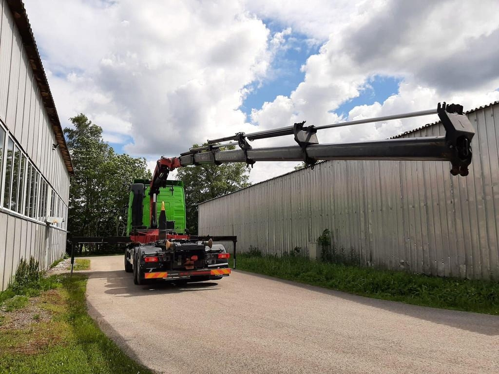 Volvo FH500 6X2 PALIFT + HMF 2120 K5 - Hook lift: gambar 5 Volvo FH500 6X2 PALIFT + HMF 2120 K5 - Hook lift: gambar 5