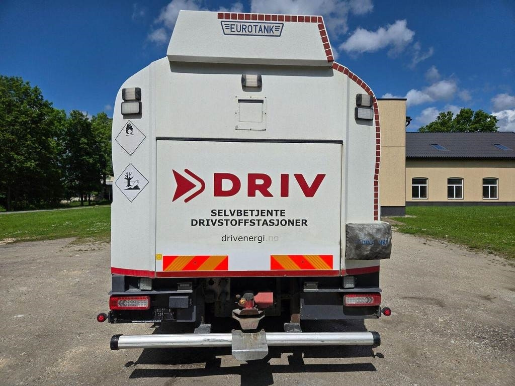 Volvo FH540 6x2 ADR - Truk tangki: gambar 3 Volvo FH540 6x2 ADR - Truk tangki: gambar 3