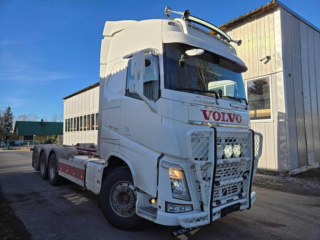 Volvo FH540 8X4 CHASSY - Truk sasis: gambar 5 Volvo FH540 8X4 CHASSY - Truk sasis: gambar 5