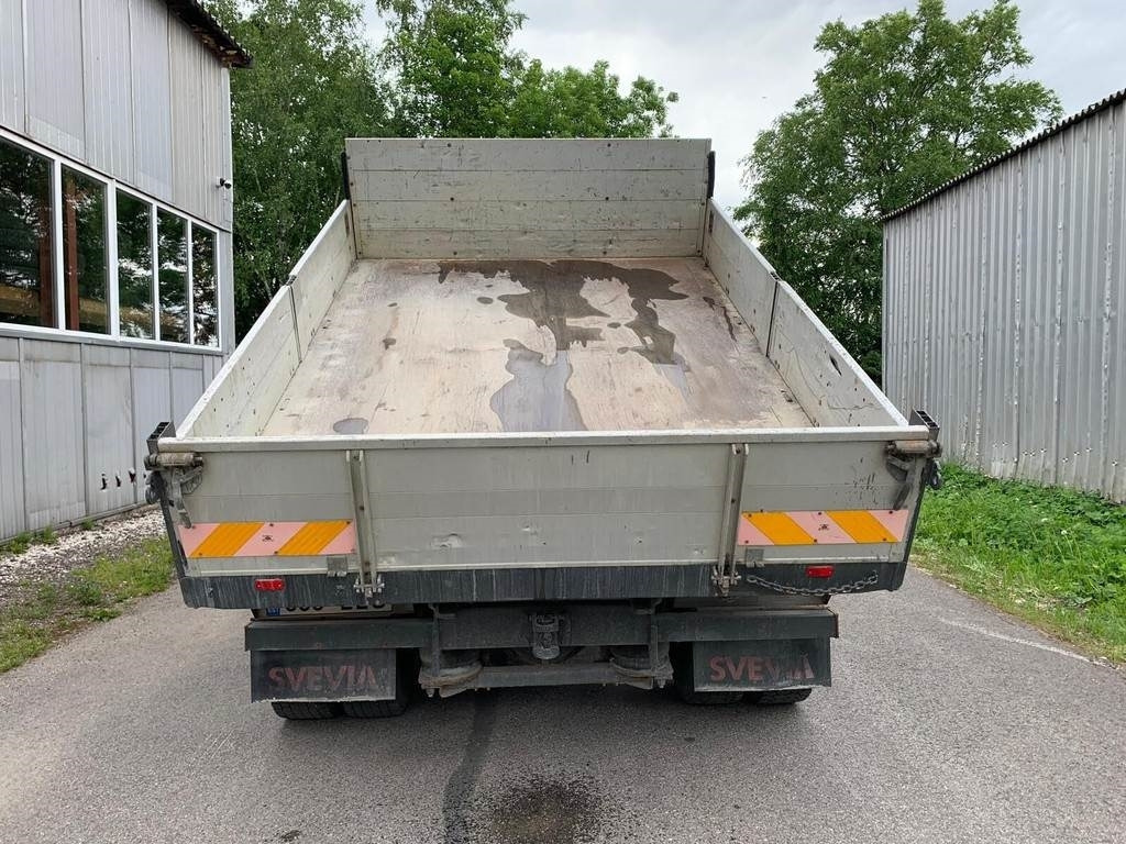 Volvo FL615 + HIAB 027-2 - Truk jungkit: gambar 3 Volvo FL615 + HIAB 027-2 - Truk jungkit: gambar 3