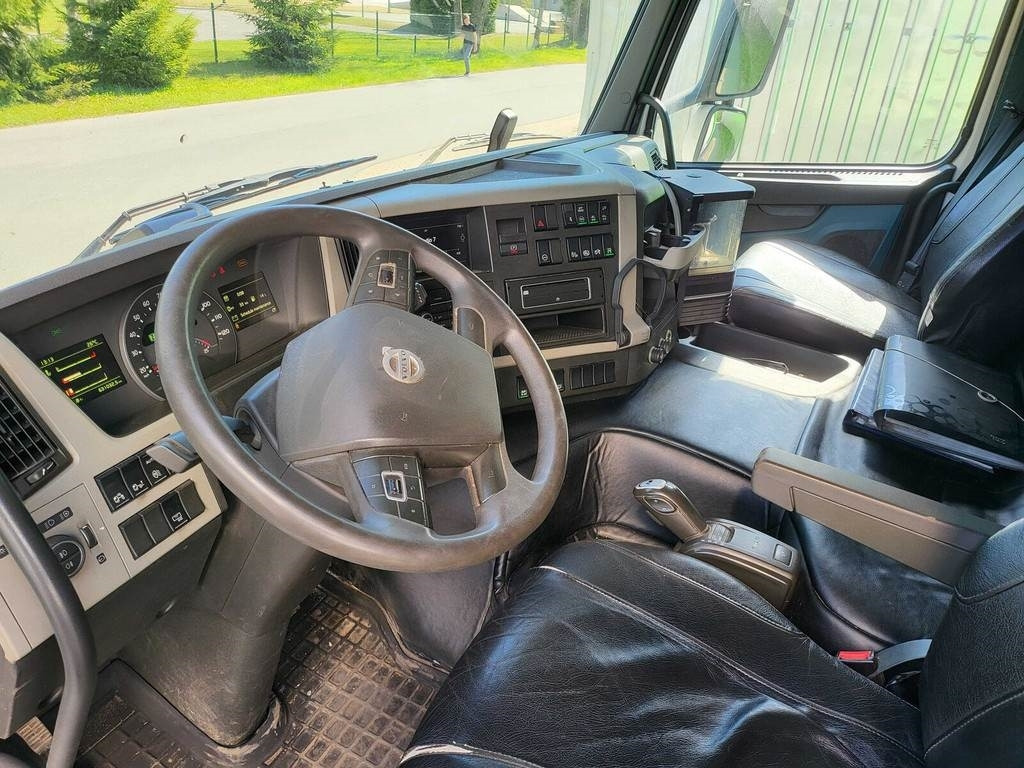 Truk box Volvo FM 420 6X2*4 SIDEOPENING 315kW: gambar 9