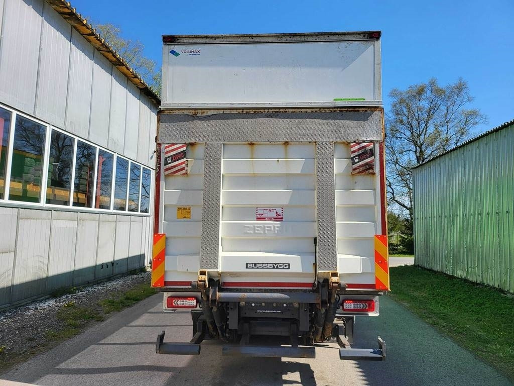 Volvo FM 420 6X2*4 SIDEOPENING 315kW - Truk box: gambar 5 Volvo FM 420 6X2*4 SIDEOPENING 315kW - Truk box: gambar 5