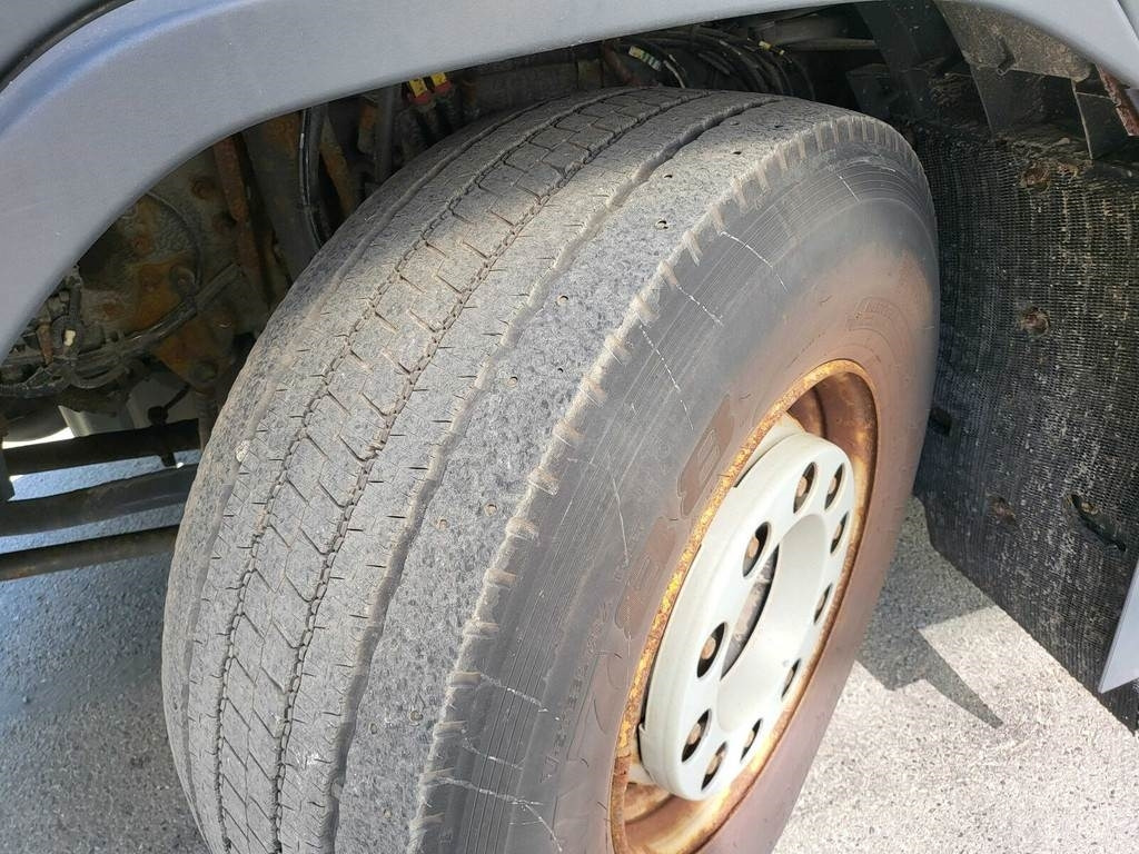 Truk box Volvo FM 420 6X2*4 SIDEOPENING 315kW: gambar 14