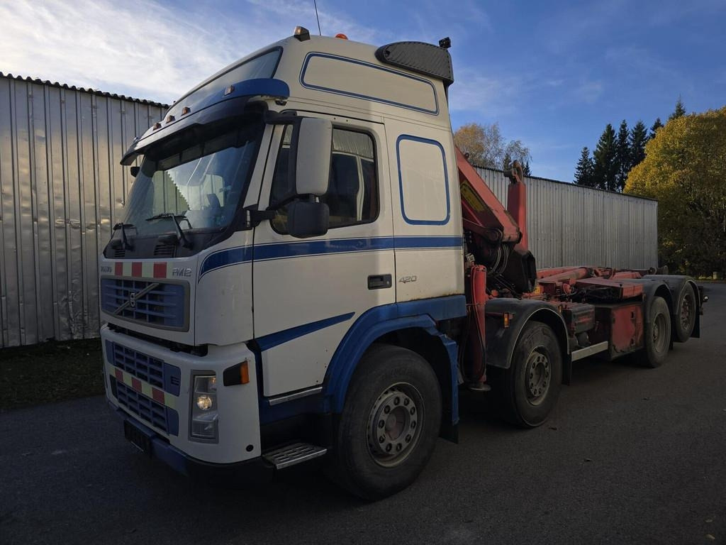 Volvo FM12 420 8X2 HMF 2220 K4  - Hook lift: gambar 1 Volvo FM12 420 8X2 HMF 2220 K4  - Hook lift: gambar 1