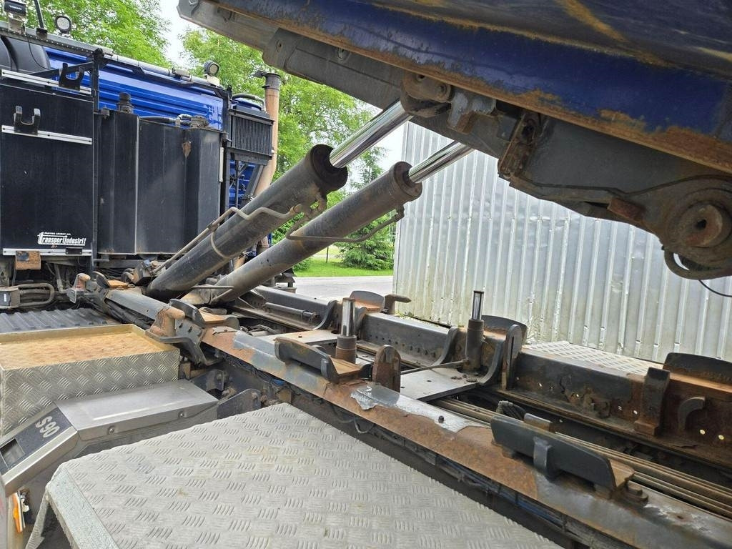 Volvo FMX460 4X4-2 MULTILIFT - Hook lift: gambar 3 Volvo FMX460 4X4-2 MULTILIFT - Hook lift: gambar 3