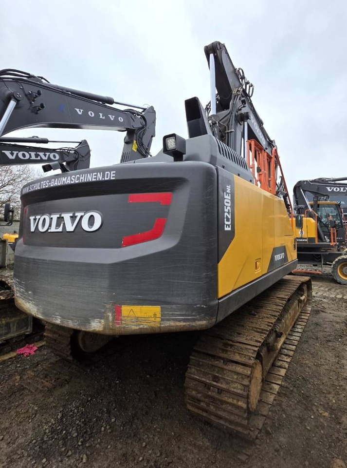 Volvo EC 250 E NL - Ekskavator perayap: gambar 3 Volvo EC 250 E NL - Ekskavator perayap: gambar 3