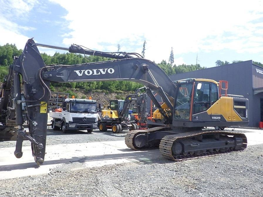 Volvo EC 300 E - Ekskavator perayap: gambar 1 Volvo EC 300 E - Ekskavator perayap: gambar 1