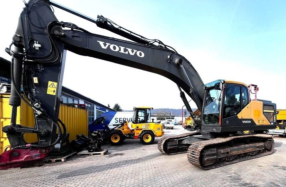 Volvo EC 300 E - Ekskavator perayap: gambar 1 Volvo EC 300 E - Ekskavator perayap: gambar 1