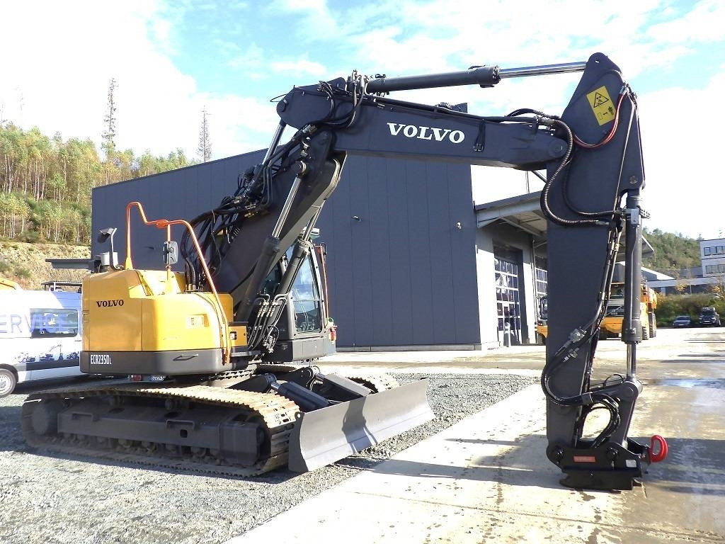 Volvo ECR 235 D - Ekskavator perayap: gambar 3 Volvo ECR 235 D - Ekskavator perayap: gambar 3