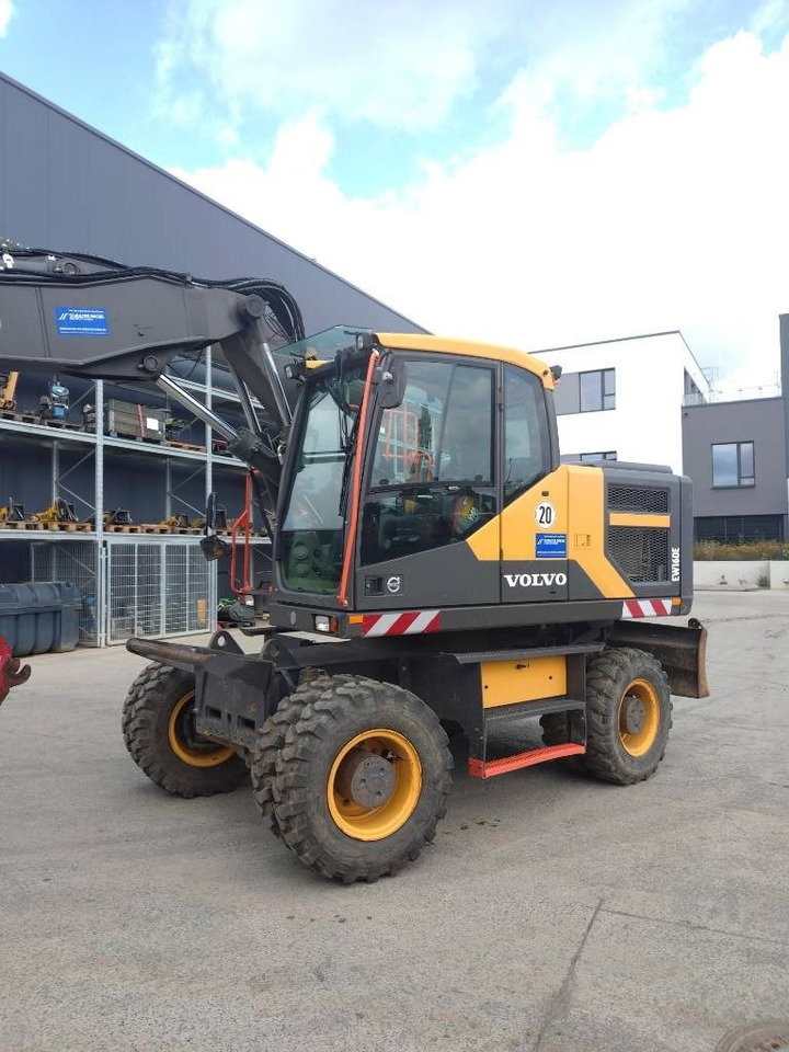 Volvo EW 160 E - Ekskavator roda: gambar 2 Volvo EW 160 E - Ekskavator roda: gambar 2