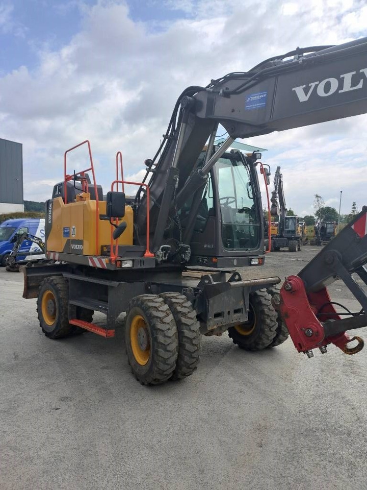 Volvo EW 160 E - Ekskavator roda: gambar 4 Volvo EW 160 E - Ekskavator roda: gambar 4