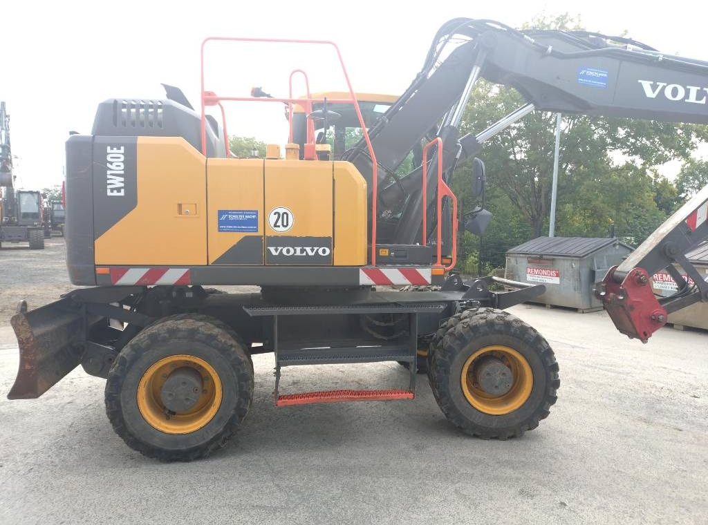 Volvo EW 160 E - Ekskavator roda: gambar 5 Volvo EW 160 E - Ekskavator roda: gambar 5