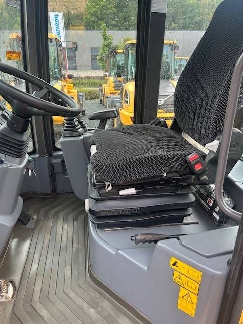 Volvo L 30 G - Wheel loader: gambar 5 Volvo L 30 G - Wheel loader: gambar 5