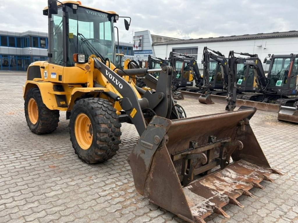 Volvo L 35 G - Wheel loader: gambar 2 Volvo L 35 G - Wheel loader: gambar 2