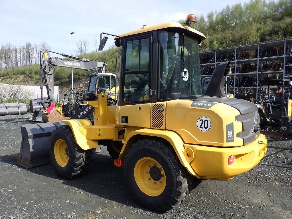 Volvo L 35 G - Wheel loader: gambar 5 Volvo L 35 G - Wheel loader: gambar 5