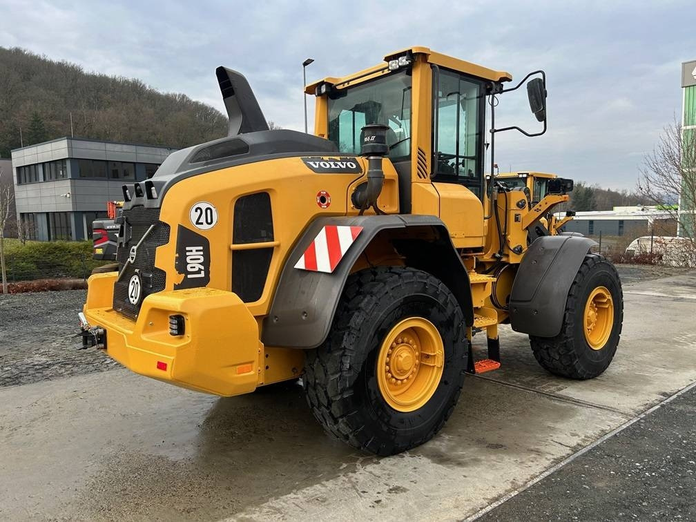Volvo L 90 H - Wheel loader: gambar 5 Volvo L 90 H - Wheel loader: gambar 5