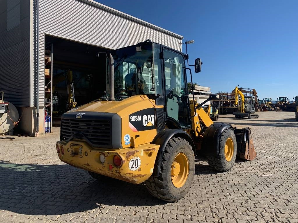 CAT 908M - Wheel loader: gambar 5 CAT 908M - Wheel loader: gambar 5