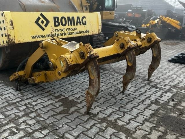 CAT Ripper für CAT 973D - Crawler loader: gambar 1 CAT Ripper für CAT 973D - Crawler loader: gambar 1